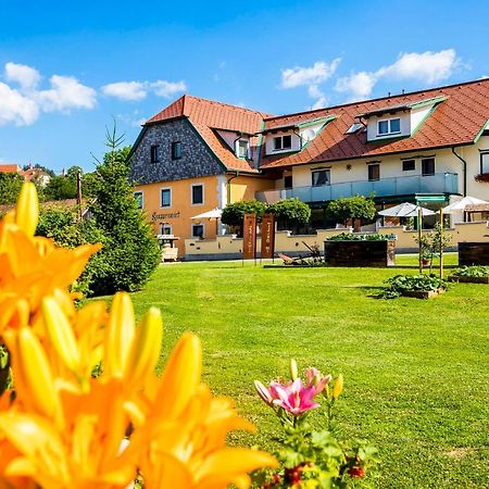 Gasthof Knappenwirt Mariahof ภายนอก รูปภาพ
