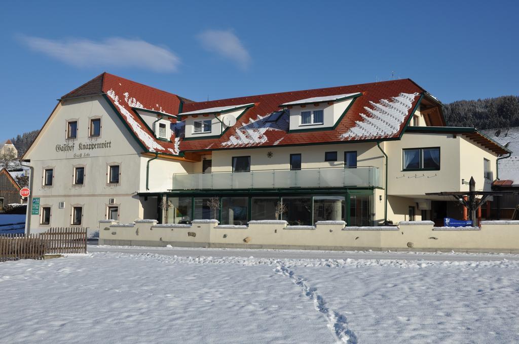 Gasthof Knappenwirt Mariahof ภายนอก รูปภาพ